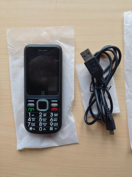 Bless ds822 ua ucrf телефон gsm+cdma 2 sim-ки USB-зарядка чорний Київ - зображення 3