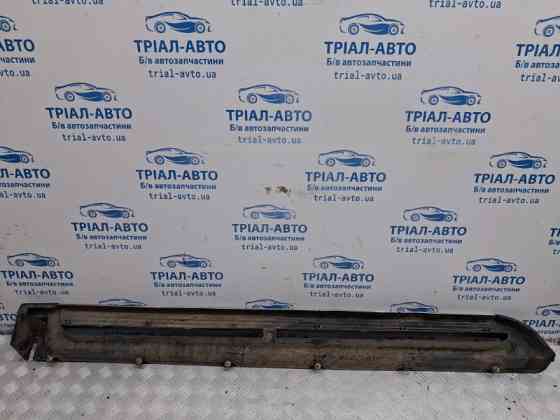 Накладка на подножку Mitsubishi Pajero Sport K9 2.5 DIESEL 4D56 1996 прав. (б/у) Київ
