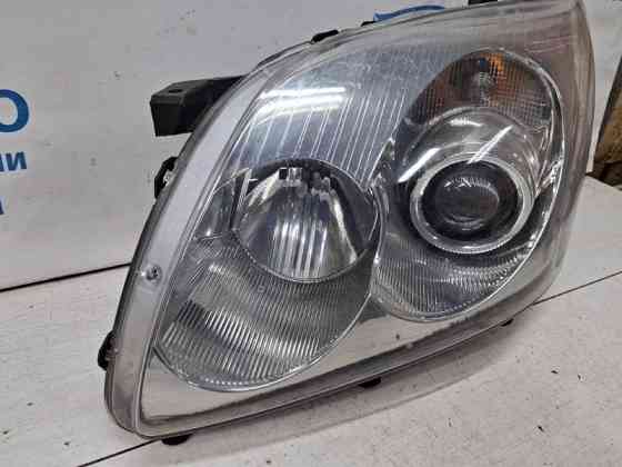 Фара левая галоген Toyota Avensis T25 2.2 DIESEL 2ADFTV 2002 (б/у) Київ