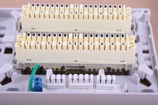 Пасивне мережеве обладнання: кабелі, патч-панелі, шафи, стійки та комплектуючі Киев - изображение 8