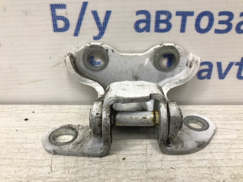 Петля двери задней левой нижняя Toyota Avensis 2009-2018 687700H010 (Арт. 31361) Київ - зображення 1