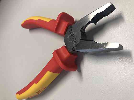 Пассатижи электрика 7" 1000V VDE TOPTUL DGCA2207 Харків