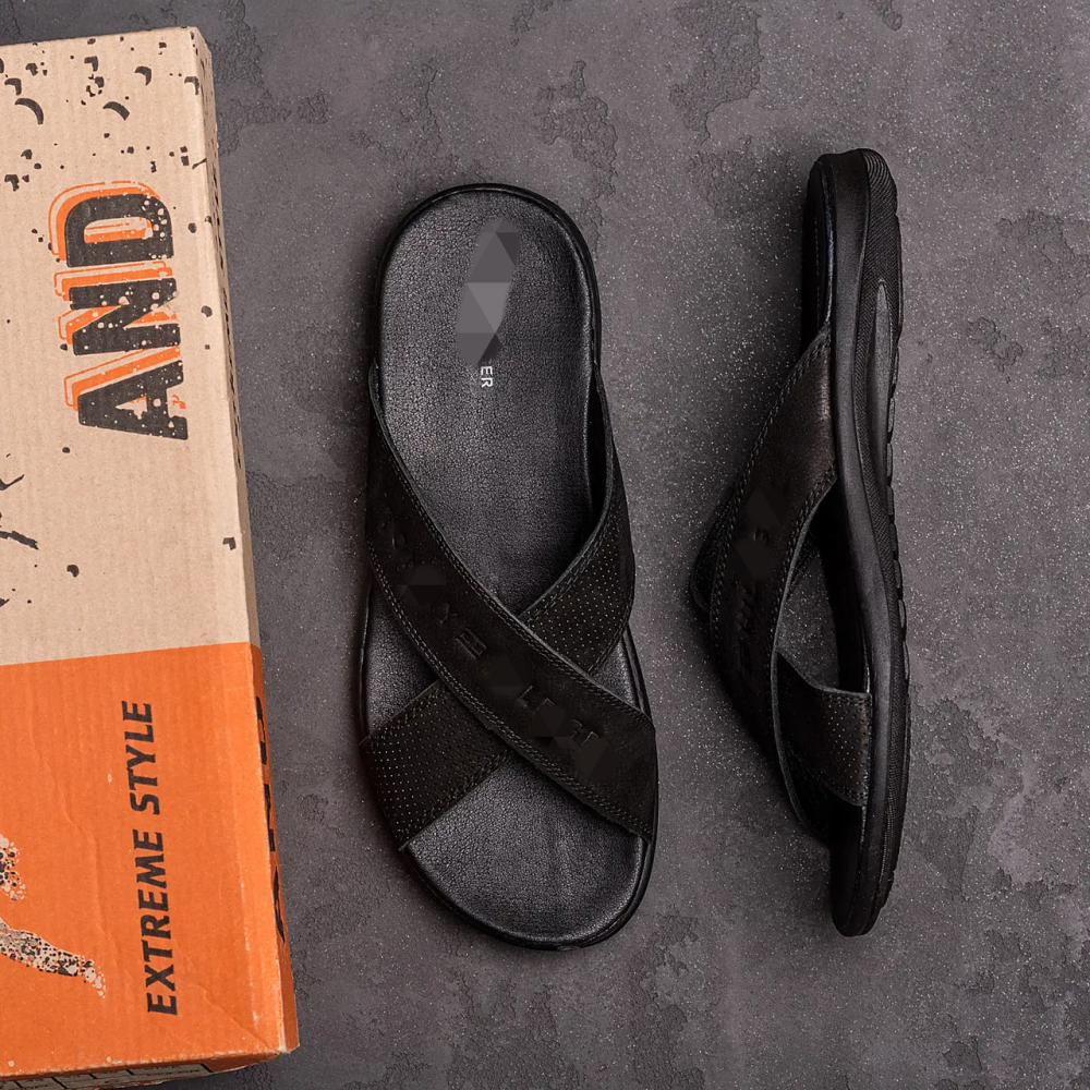 Мужские кожаные  летние шлепанцы-сланцы Black Київ - зображення 10