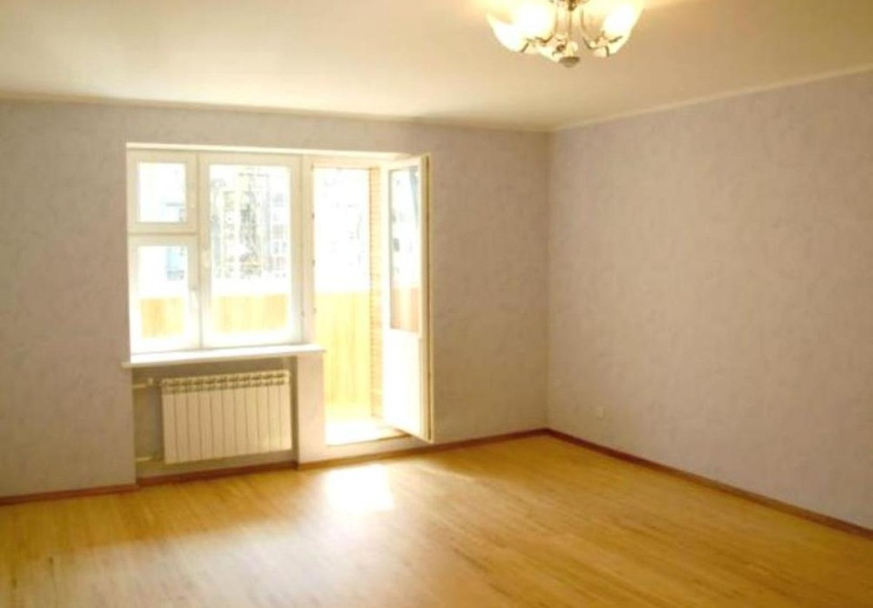 Поклейка обоев на стены и потолки Київ - зображення 1