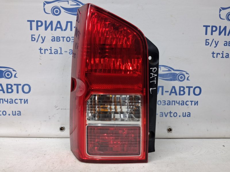 Фонарь задний внешний левый Nissan Pathfinder R51 2.5 DIESEL YD25DDTI 2004 (б/у) Київ - зображення 1