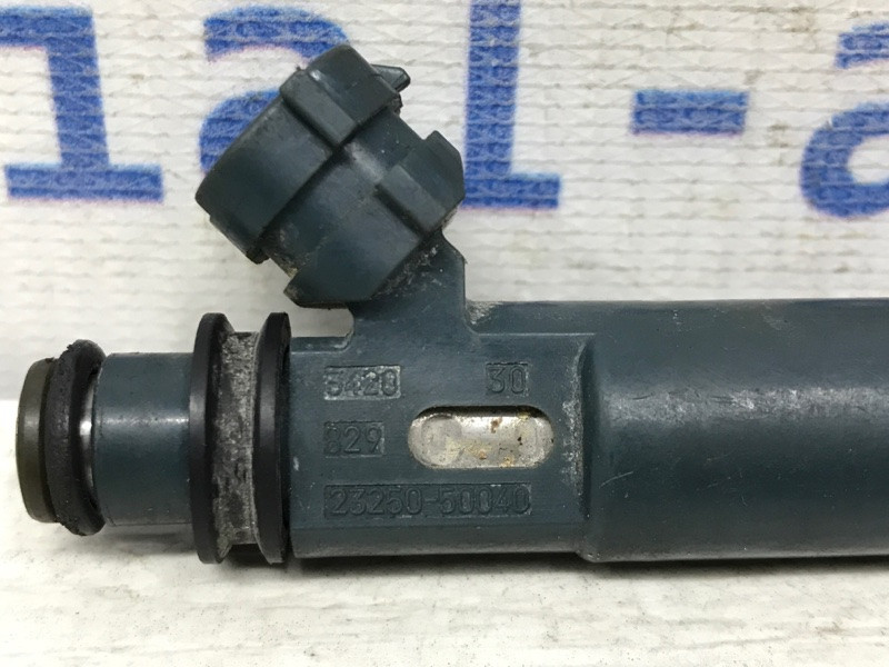 Форсунка топливная Toyota Land Cruiser J100 4.7 1998 (б/у) Київ - зображення 3