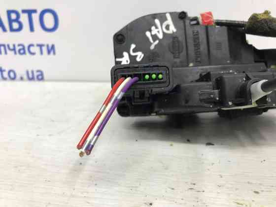 Замок двери задний правый Nissan Pathfinder R51 2.5 DIESEL YD25DDTI 2004 (б/у) Київ