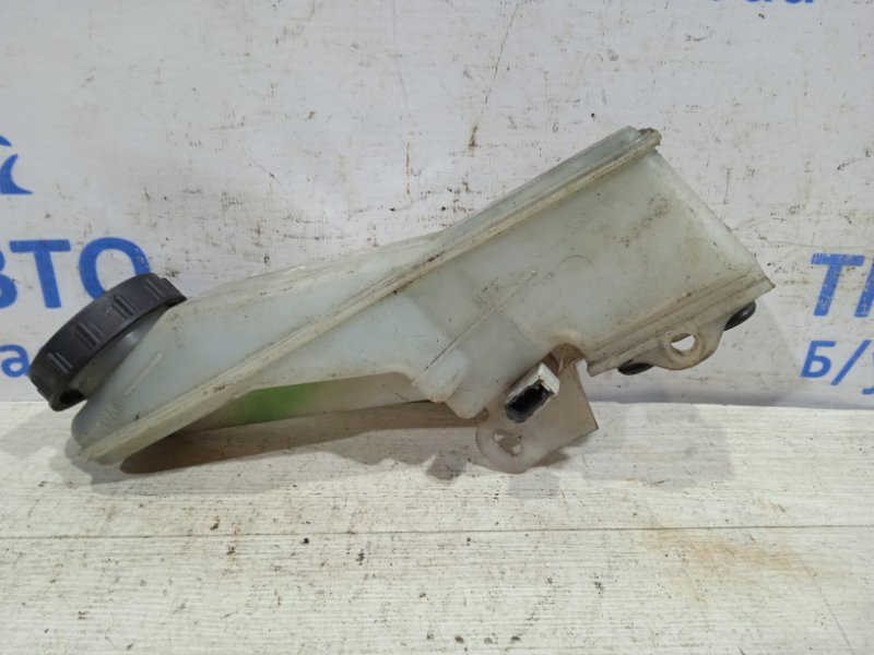 Бачок главного тормозного цилиндра Nissan Qashqai J10 2.0 БЕНЗИН MR20DE 2006 (б/у) Киев - изображение 1