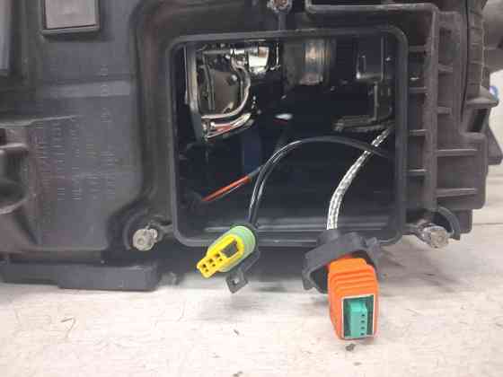 Фара правая Ксенон  Land Rover Range Rover Evoque 2011-2018 LR048046 (Арт. 82319) Киев