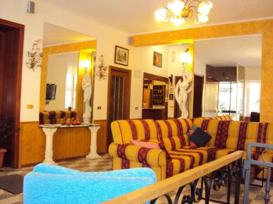 Продажа отеля Парма/Италия 150.000 евро Киев - изображение 1