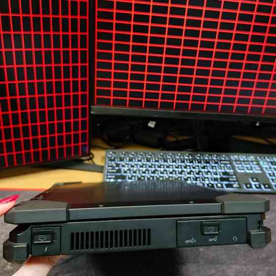 Захищений сенсорний ноутбук Dell 7330 Rugged Extreme i7-1165G7 16/512 Киев