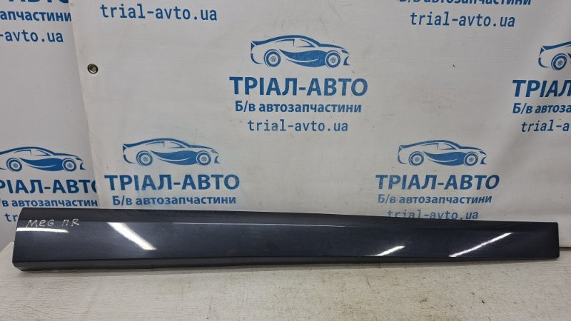 Накладка двери Renault Megane 3 1.5 DIESEL K9K 2008 перед. прав. (б/у) Київ - зображення 1