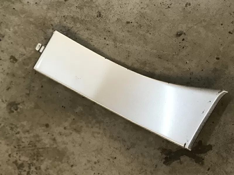 Бу накладка рейлинга Renault Megane 3, ARD 038-027-00, 03802700 левая задняя нижняя Кропивницкий - изображение 1