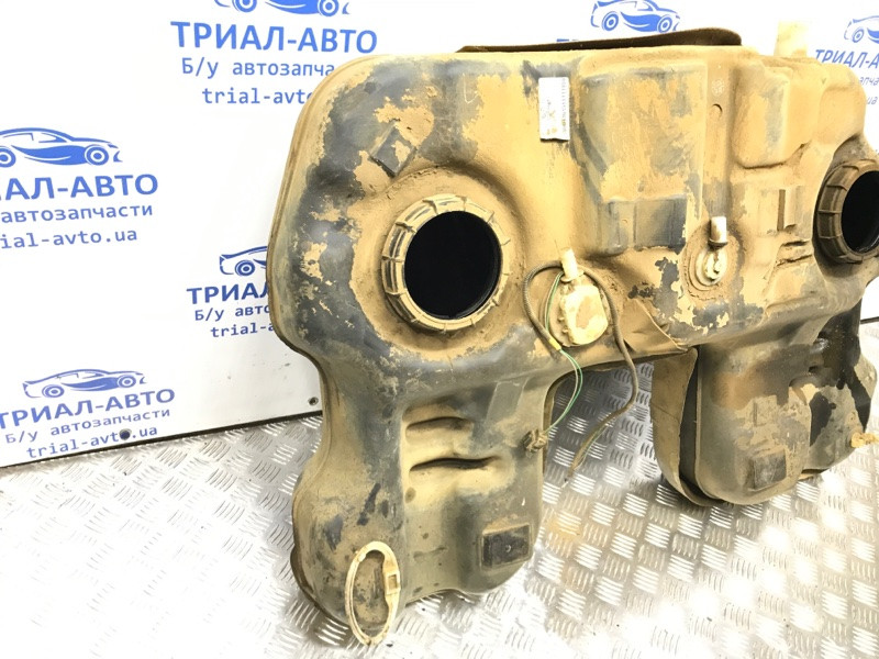 Бак топливный пластик SsangYong Korando C200 2.0 DIESEL 2010 (б/у) Киев - изображение 2