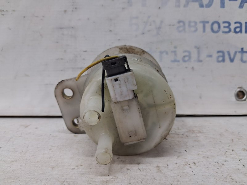 Бачок главного тормозного цилиндра Mitsubishi Outlander CU 2.4 БЕНЗИН 4G69 2003 (б/у) Киев - изображение 2