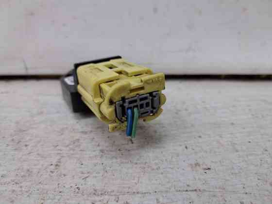 Датчик удара (AIRBAG) Toyota Avensis 2002-2010 8983305010 (Арт. 71285) Київ