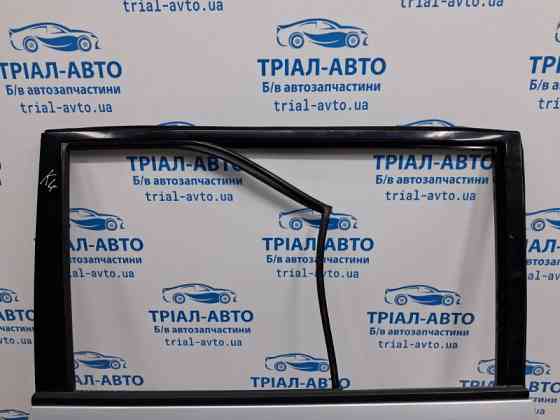 Дверь задняя левая Mitsubishi Pajero Wagon 4 3.2 ДИЗЕЛЬ 4M41 2006 (б/у) Київ