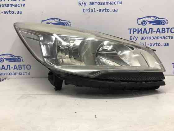 Фара правая галоген Ford Kuga CBS 2.0 DIESEL 2011 (б/у) Київ
