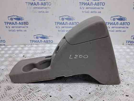 Подлокотник Mitsubishi L200 2006-2015 MN179316HB (Арт. 67261) Київ