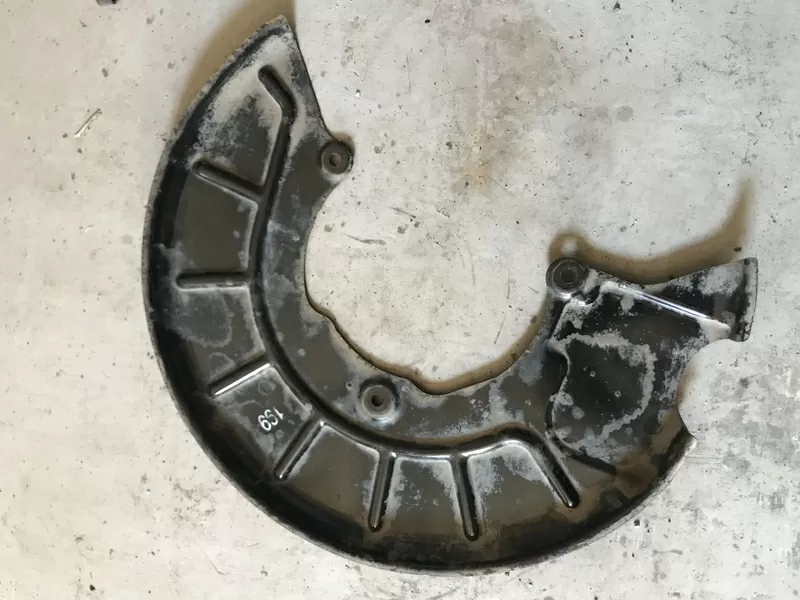 Бу защита тормозного диска переднего левого VAG 1K0615311F Skoda Octavia A5 Кропивницький - зображення 1