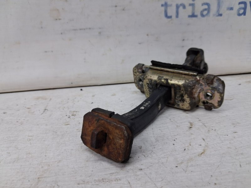 Ограничитель двери задний правый Kia Sorento BL 2.5 DIESEL D4CB 2002 (б/у) Киев - изображение 3