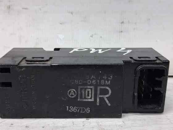 Кнопка стеклоподъемника Mitsubishi Pajero Wagon 4 3.2 ДИЗЕЛЬ 4M41 2006 (б/у) Київ