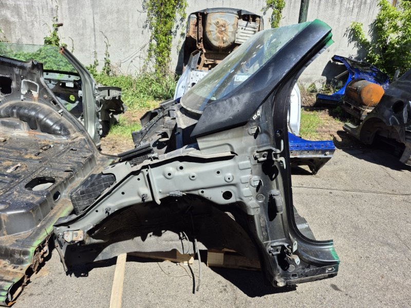 Четверть автомобиля передняя левая Kia Sportage SL 2.0 DIESEL D4HA 2010 (б/у) Киев - изображение 1