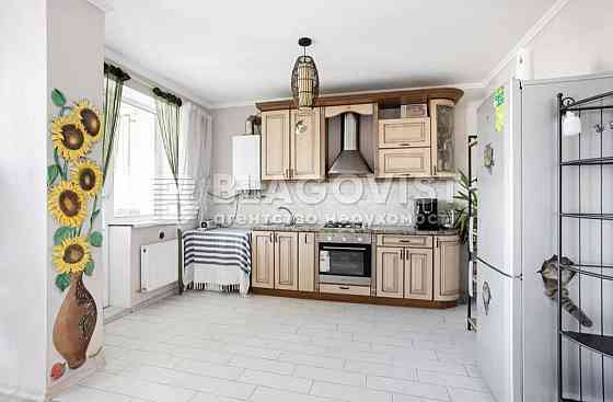 продажа 4-к квартира Вышгородский, Новые Петровцы, 110000 $ 