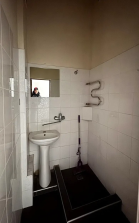 Контрактова пл метро, вул Межигірська 32А, офіс 56м Київ