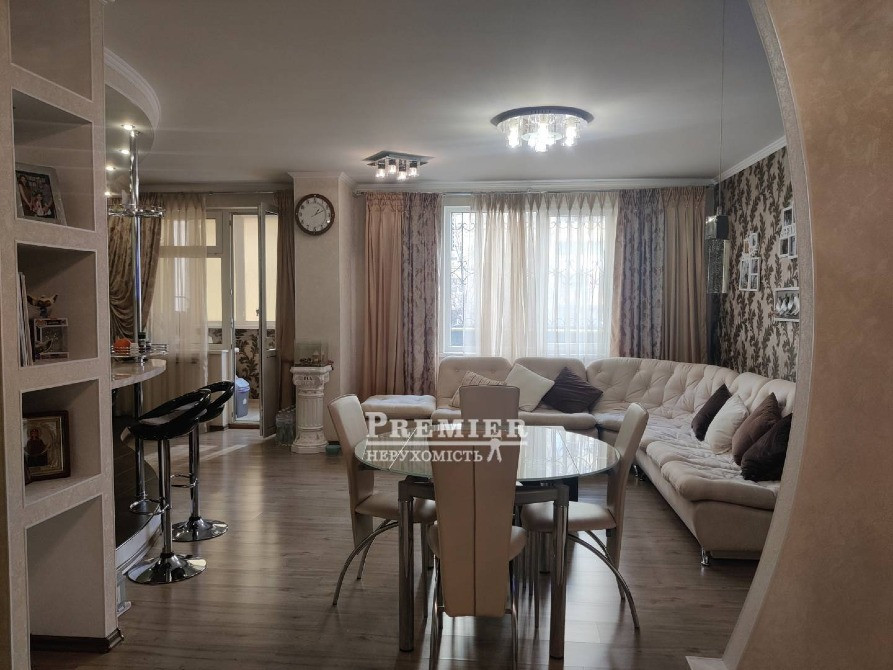 Продається шикарна 3-кімнатна квартира на Сахарова! Одеса - зображення 1