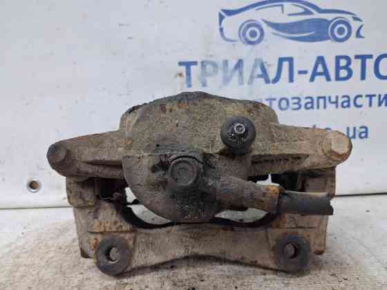 Суппорт передний правый Toyota Avensis T25 1.8 БЕНЗИН 1ZZFE 2002 (б/у) Киев