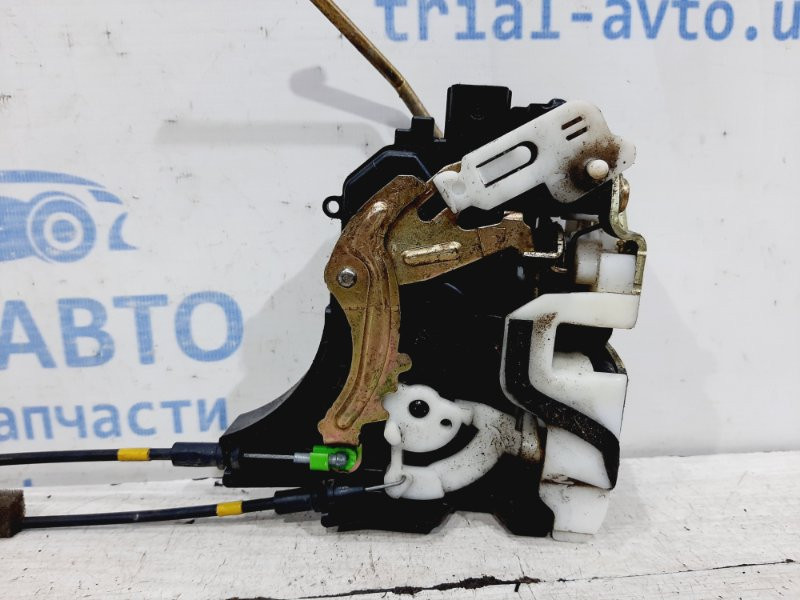 Замок двери задний левый Mitsubishi L200 KB 2.5 ДИЗЕЛЬ 4D56U 2006 (б/у) Киев - изображение 4