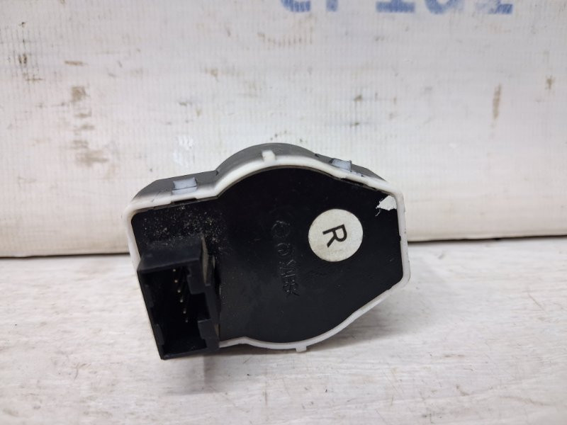 Кнопка подогрева SsangYong Rexton Y250 2.7 D27DT 2006 (б/у) Киев - изображение 2