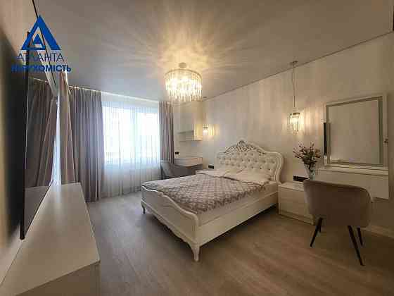 продажа 3-к квартира Луцк, Струмовка, 105000 $ 