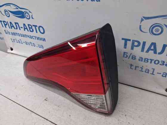 Фонарь задний внутренний правый Kia Sorento XM 2.4 БЕНЗИН G4KJ 2009 (б/у) Киев