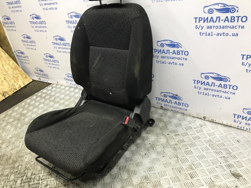 Сиденье переднее правое Mitsubishi L200 KB 2.5 ДИЗЕЛЬ 4D56U 2006 (б/у) Киев - изображение 4