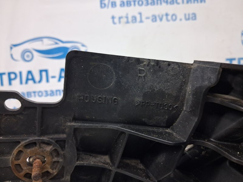 Фара правая галоген Mitsubishi Outlander CU 2.4 БЕНЗИН 4G69 2003 (б/у) Киев - изображение 9