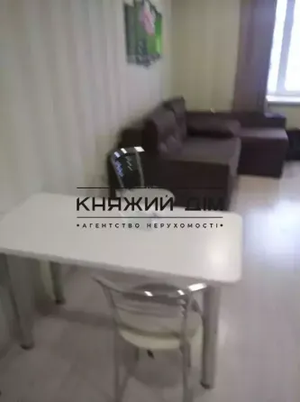 В аренду 1 кімнатна квартира ,метро Лісова код Киев