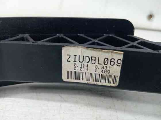 Педаль газа Kia Sorento 2002-2011 327003E300 (Арт. 60416) Киев