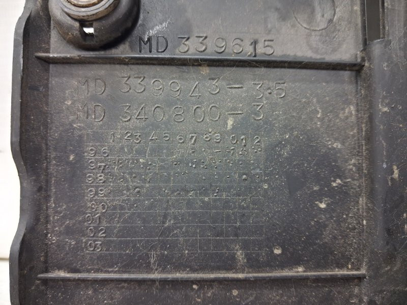 Декоративная крышка ДВС Mitsubishi Pajero Sport K9 3.0 БЕНЗИН 6G72 1996 (б/у) Киев - изображение 5