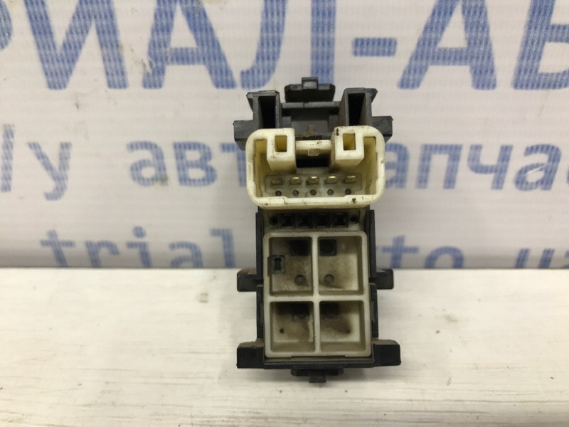 Кнопка стеклоподъемника Toyota RAV 4 A30 2.0 БЕНЗИН 1AZFE 2005 (б/у) Київ - зображення 3