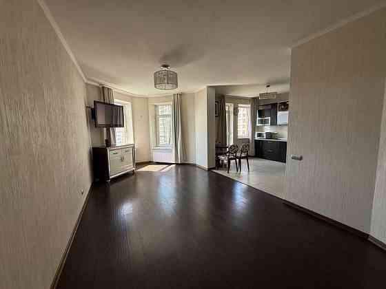 продажа 1-к квартира Киев, Голосеевский, 117000 $ Киев