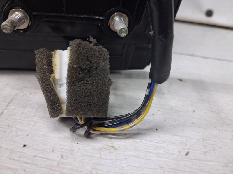 Зеркало правое Mitsubishi L200 KB 2.5 DIESEL 4D56 2006 (б/у) Киев - изображение 9