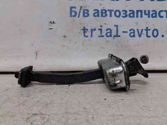 Ограничитель двери передний правый Hyundai Santa fe 2012-2019 793902W010 (Арт. 69902) Киев