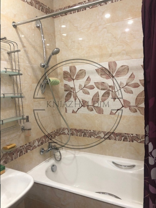 Продаж 3-кімнатної квартири по вул. Пчілки 3А Метро Позняки 21141261 Київ - зображення 2