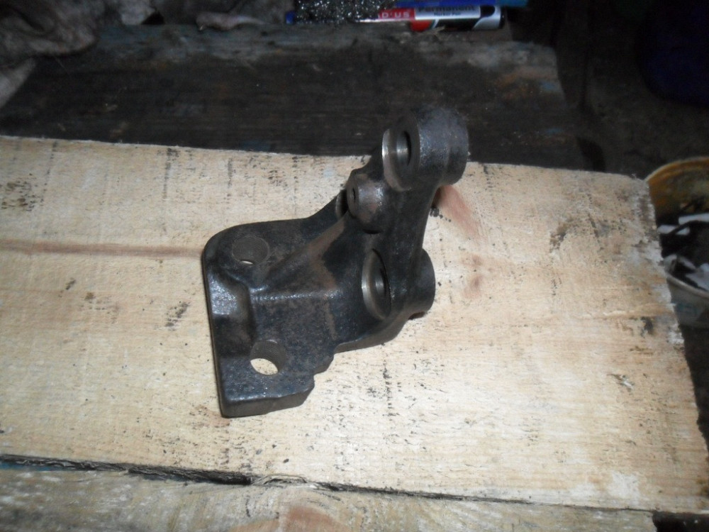 Mazda GA2A39030E, Кронштейн двигуна Мазда Премасі, FP, FS, оригінал Вінниця - зображення 7