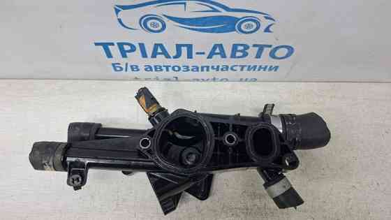 Корпус термостата Kia Sorento XM 2.4 БЕНЗИН G4KJ 2009 (б/у) Київ