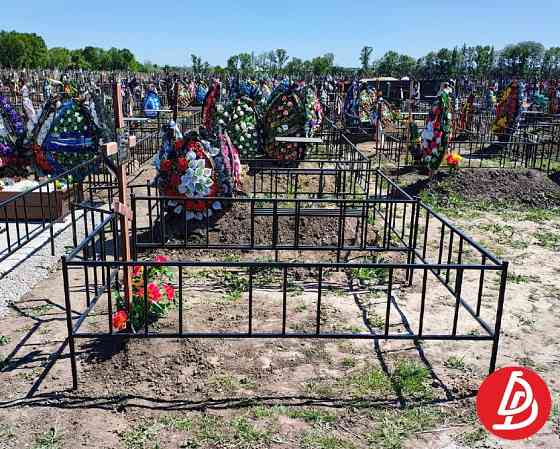 Огорожі прості на могилу. Дніпро