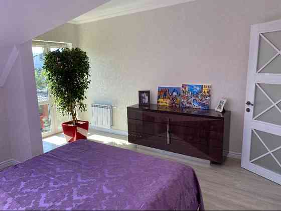 Мятна 10, Жуляни, продам будинок в котеджному містечку Київ