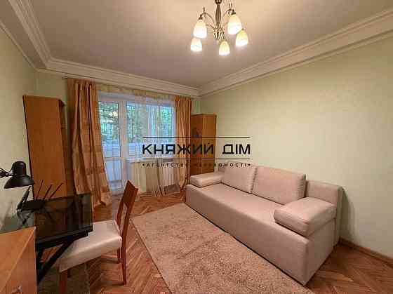 Продаж 3-кімнатної квартири в Солом'янському районі Київ